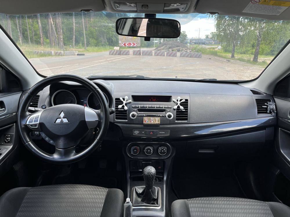 Продам автомобіль Mitsubishi Lancer