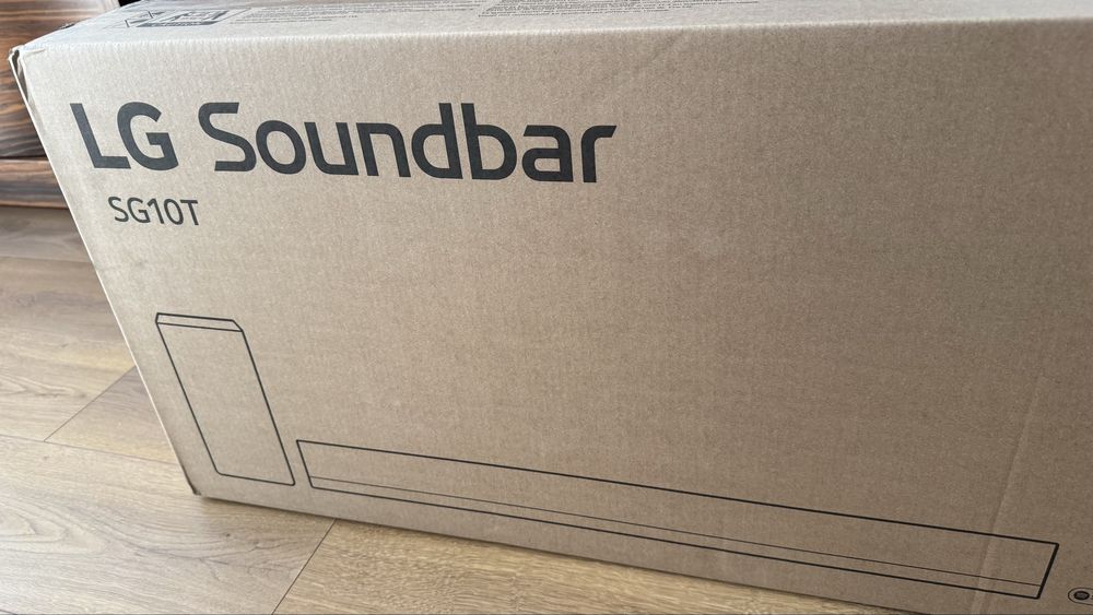 LG Soundbar Dolby Atmos + Subwoofer 420W