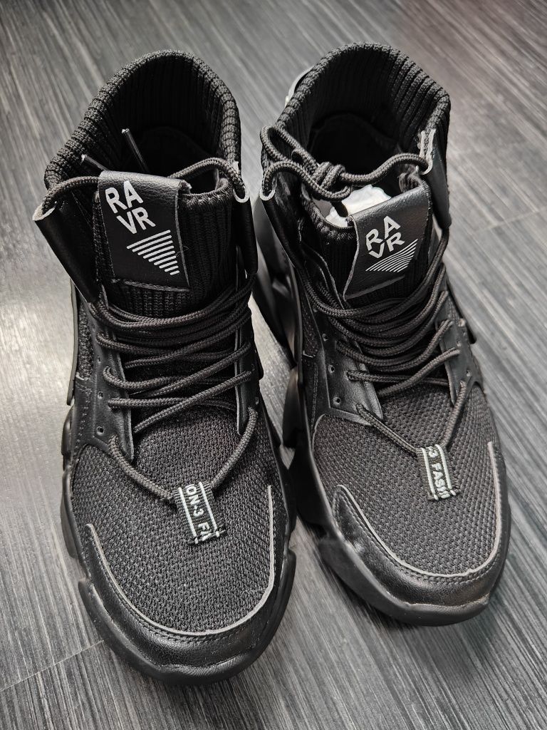 Męskie buty TECHWEAR Technical SNEAKERS r.40