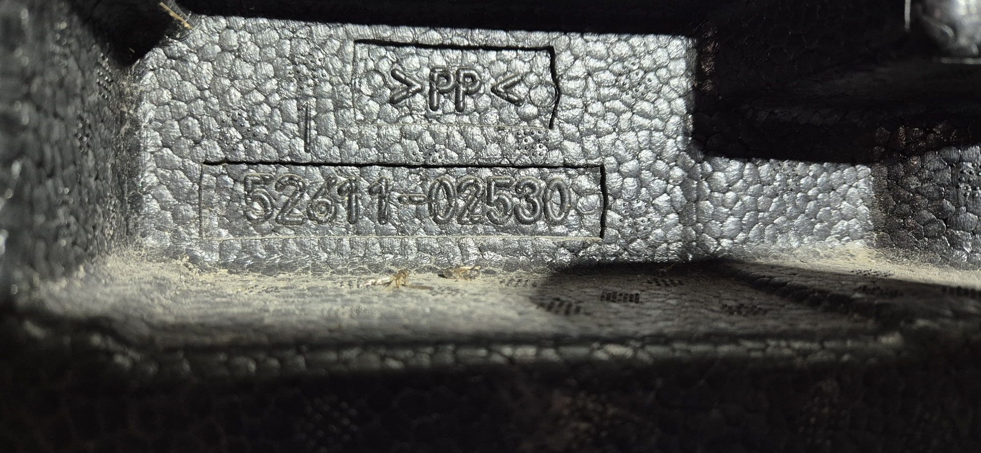 Absorber styropian zderzaka przód toyota corolla e21 eu bdb stanie