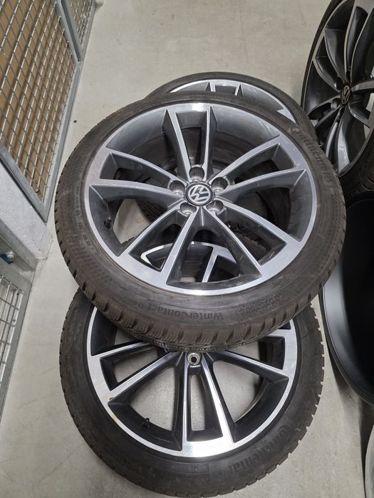 Koła Volkswagen 18 cali z oponami zimowymi Continental WinterContact