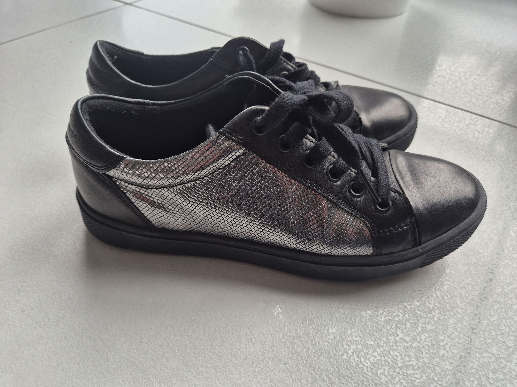 Buty damskie Wojas roz. 37