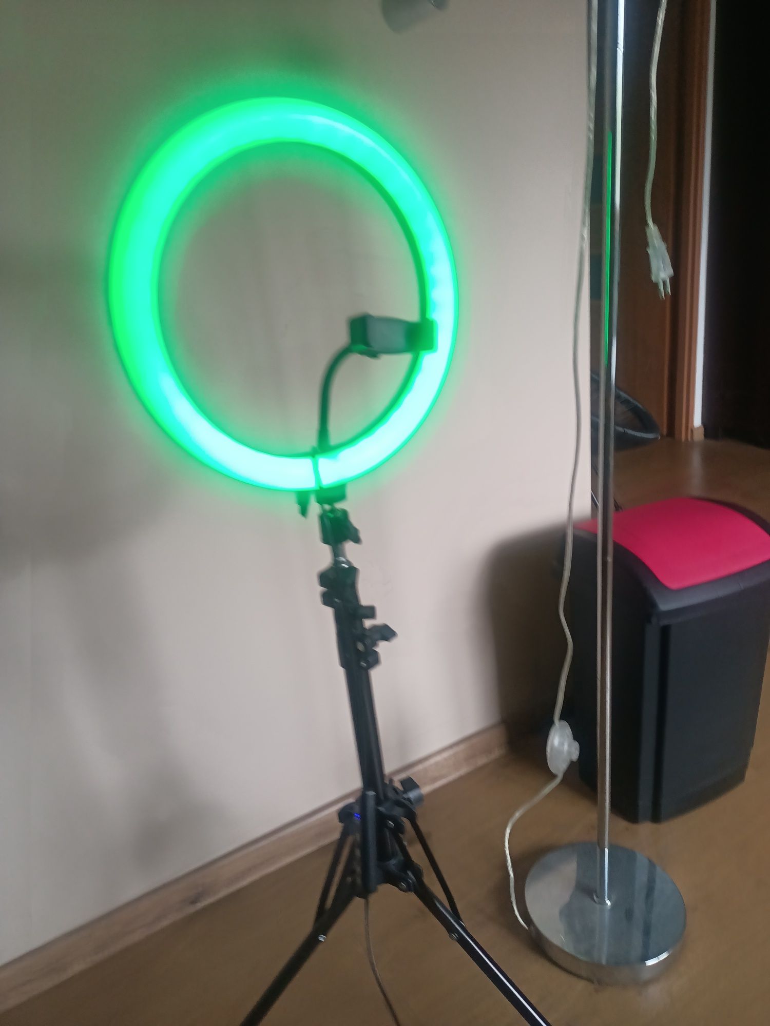 Lampa pierścieniowa LED rgb