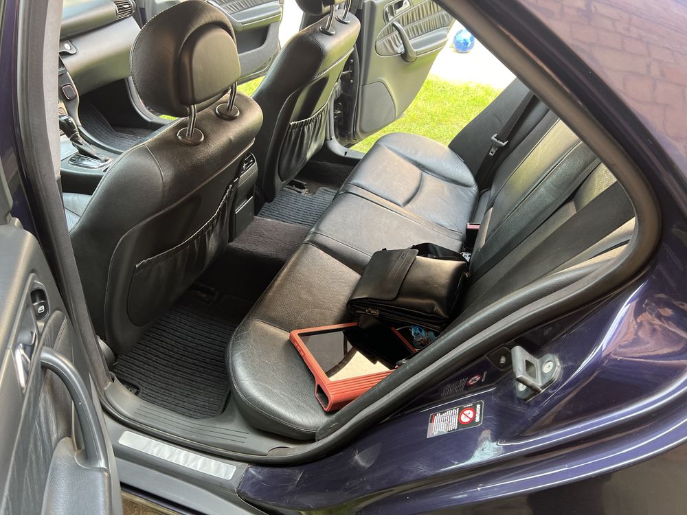 Mercedes-Benz C-class w203 2.2 cdi Мерседес