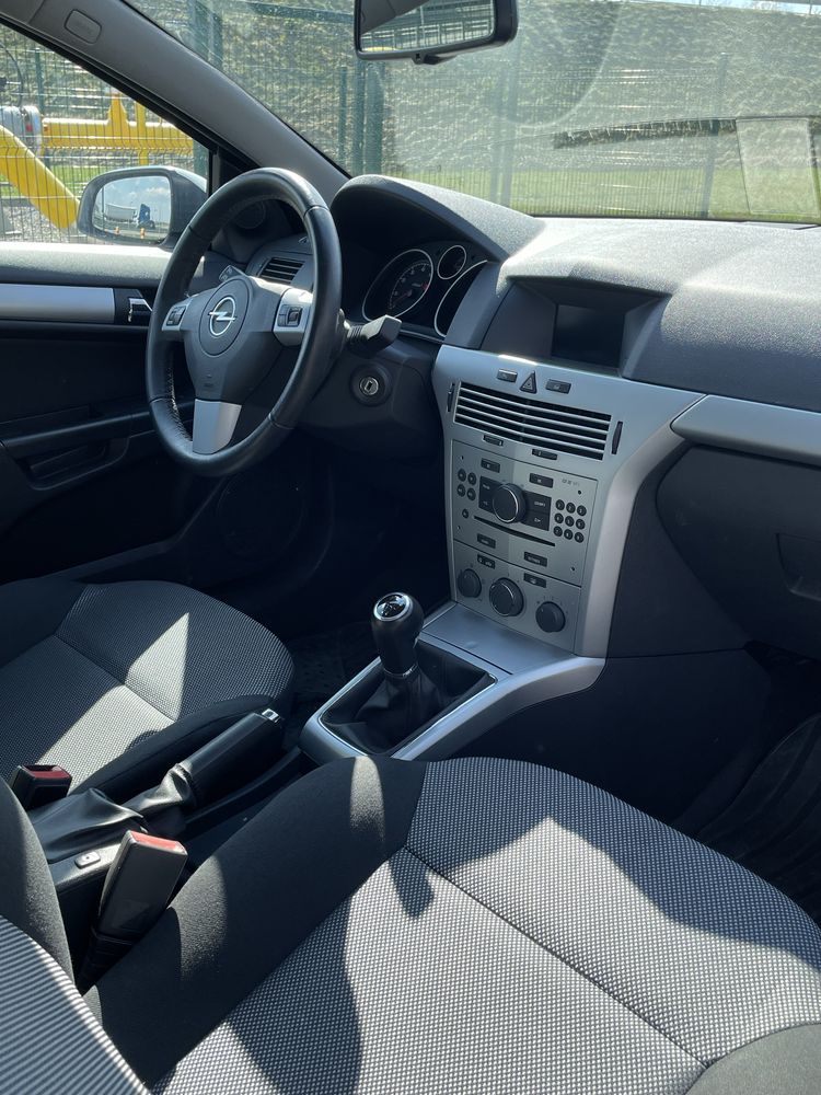 Opel astra H GTC 1.4EcoTec