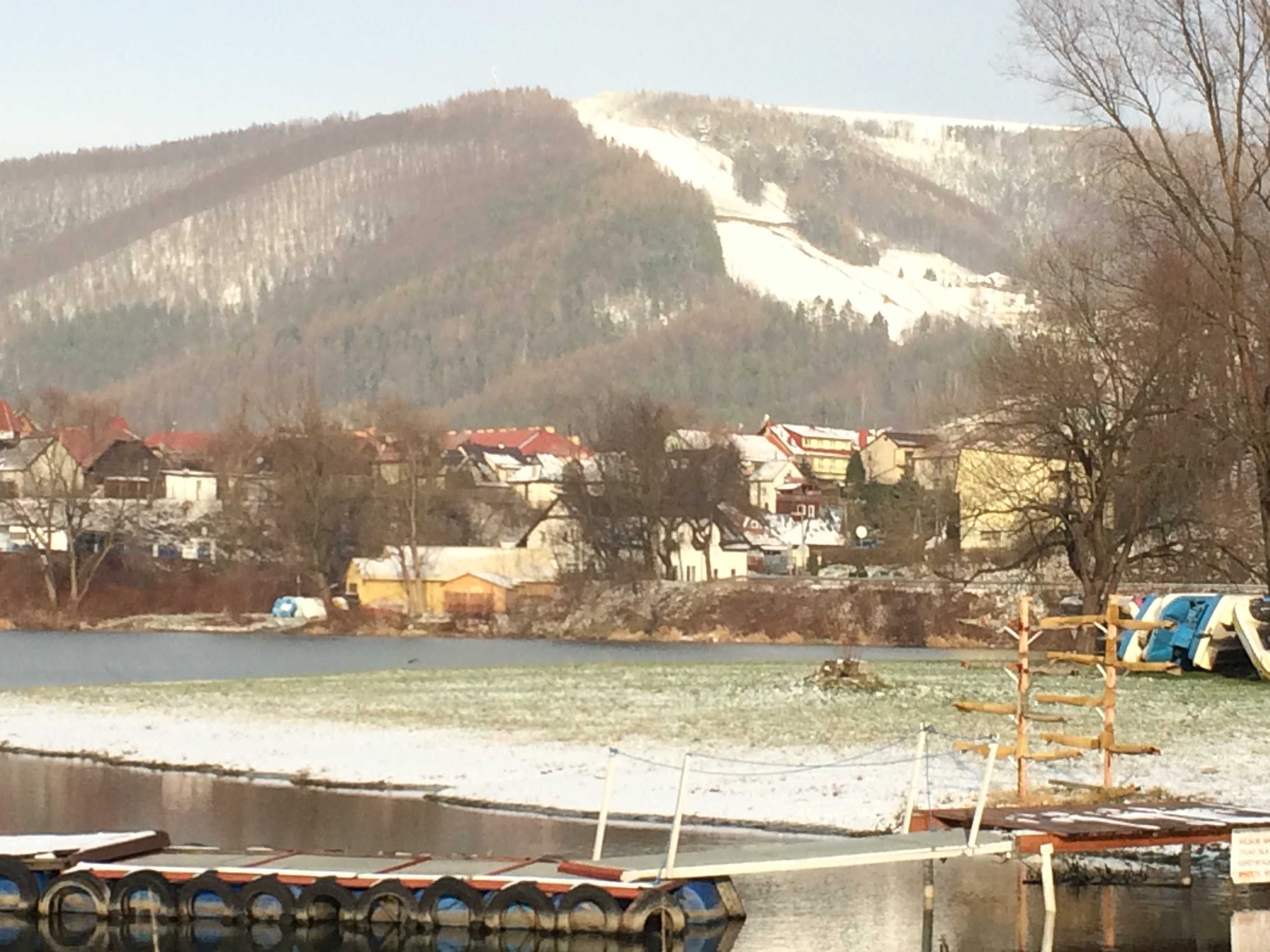 pokój na godziny nad jeziorem i dłużej