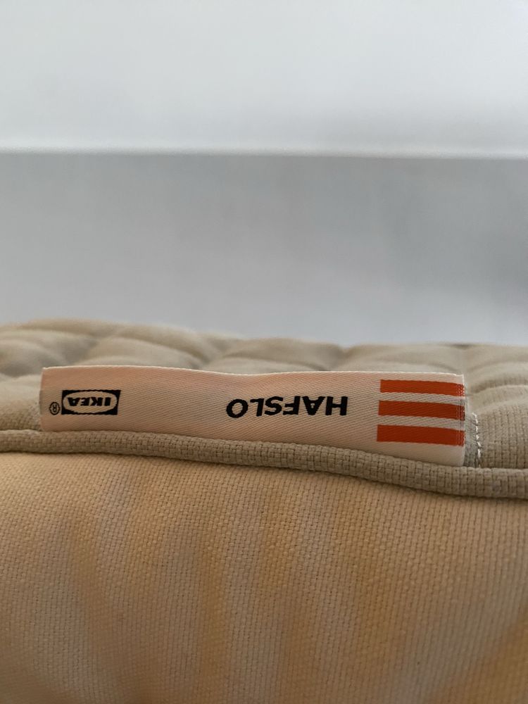 Cama e colchão IKEA