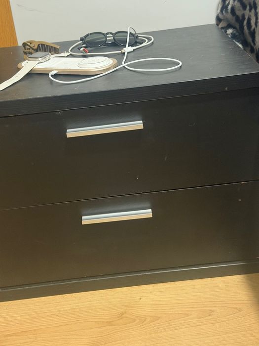 Mesas de cabeceira em ótimo estado