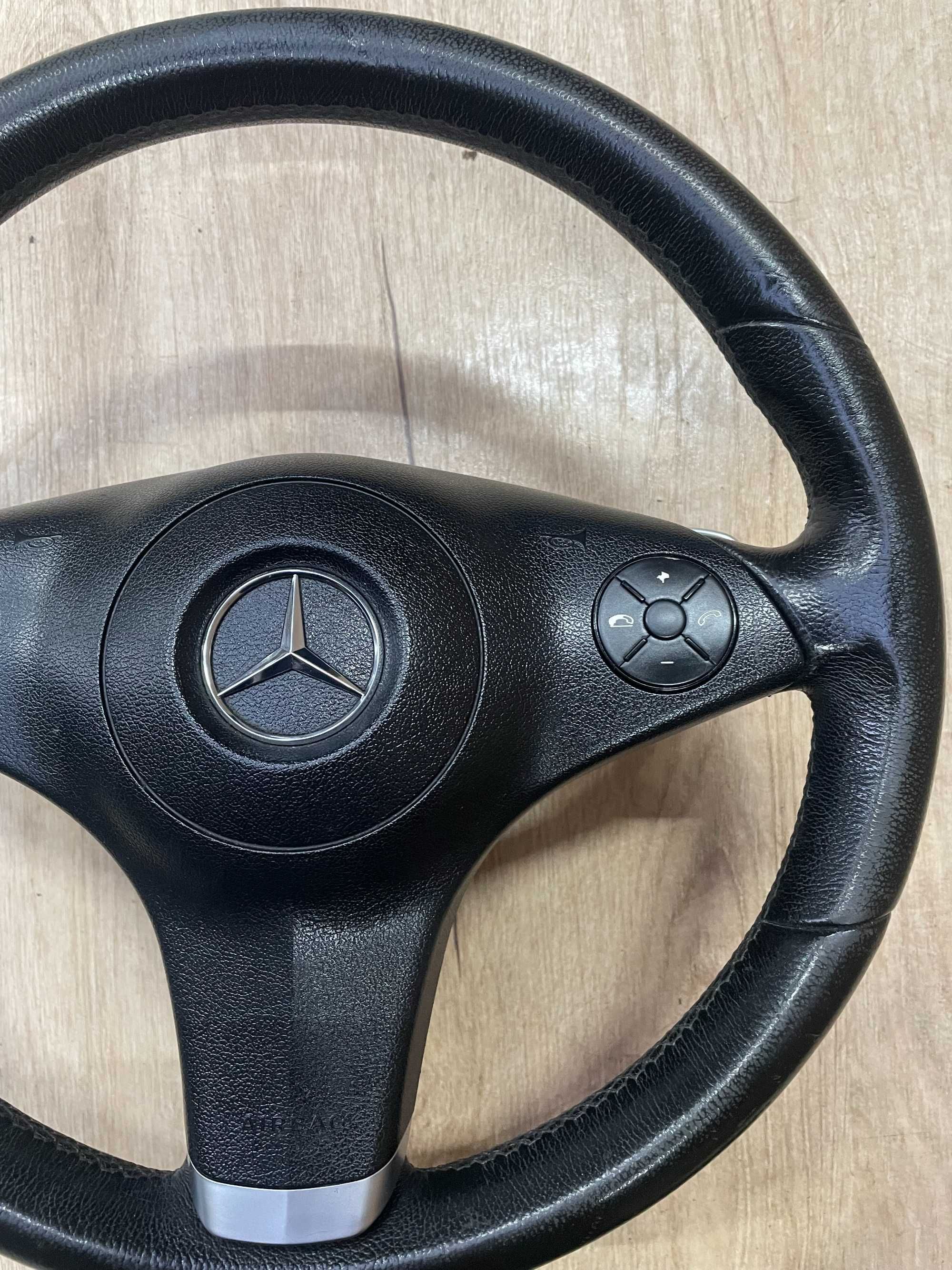 Kierownica Mercedes CLC W203