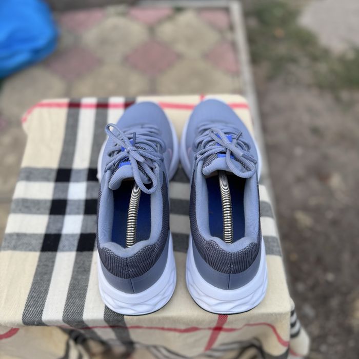 Кроссовки Nike Revolution 6 Grey, 42 размер, Оригинал, Кросівки