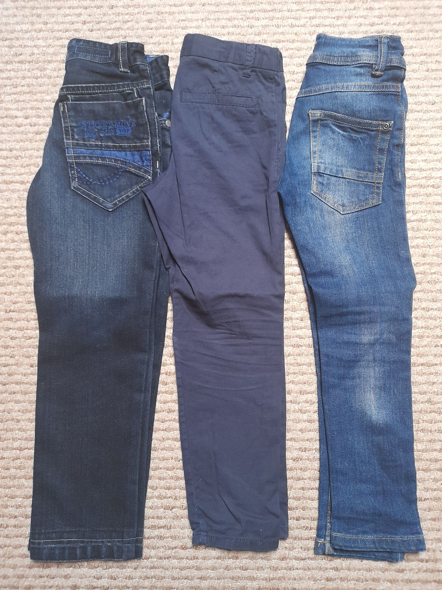 Spodnie r. 116 jeansowe materiałowe
