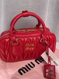 Miu Miu Arcadie Red