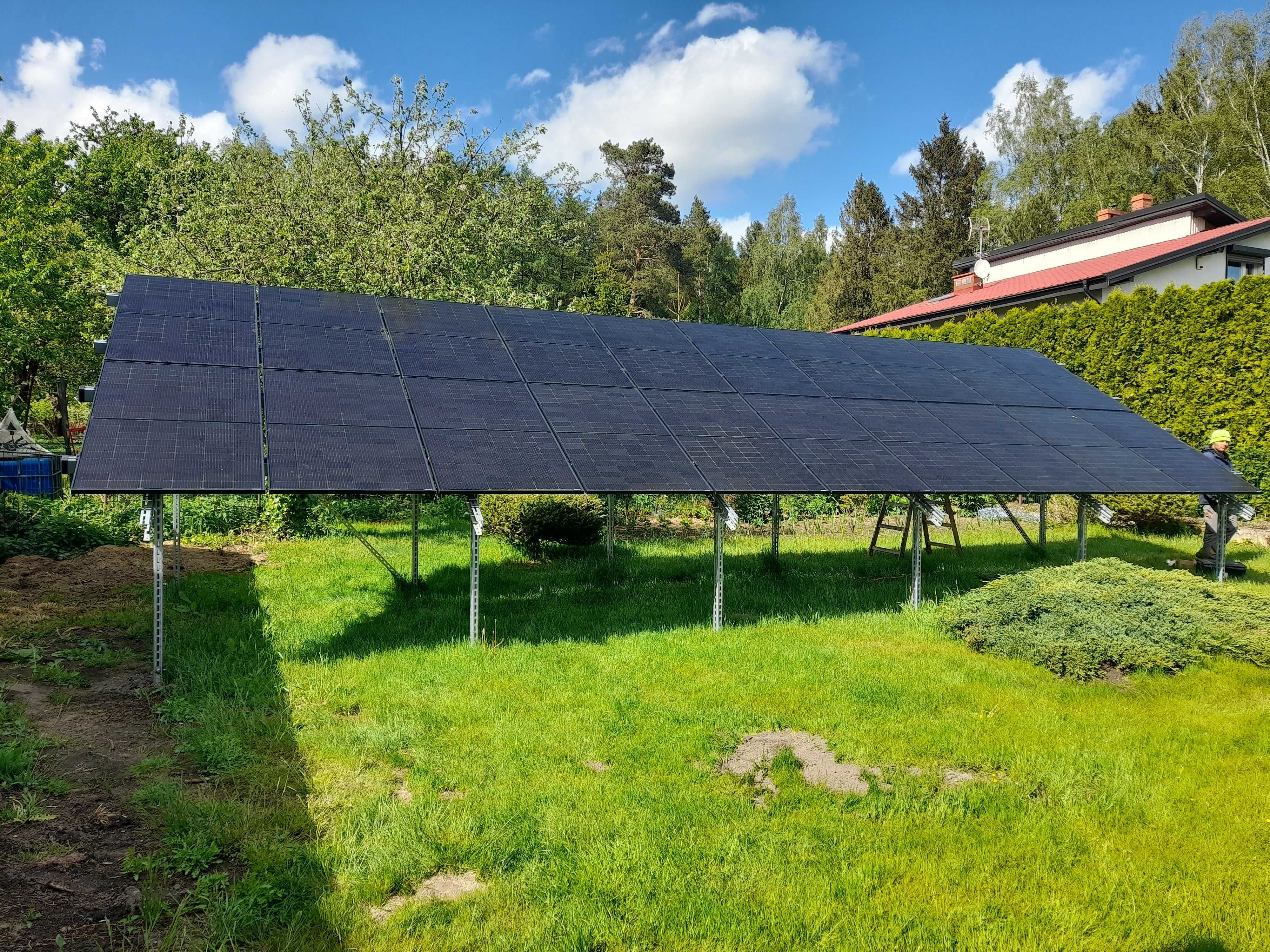 Fotowoltaika hybryda DEYE grunt  10kwp +ME 16KWh .UPS 3 fazy