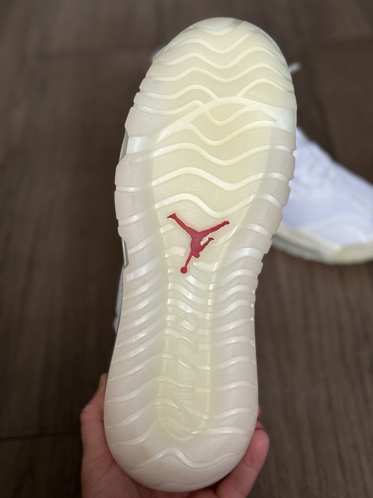 Кроссовки Nike Air Jordan Aerospace 720  (CW7588-100)