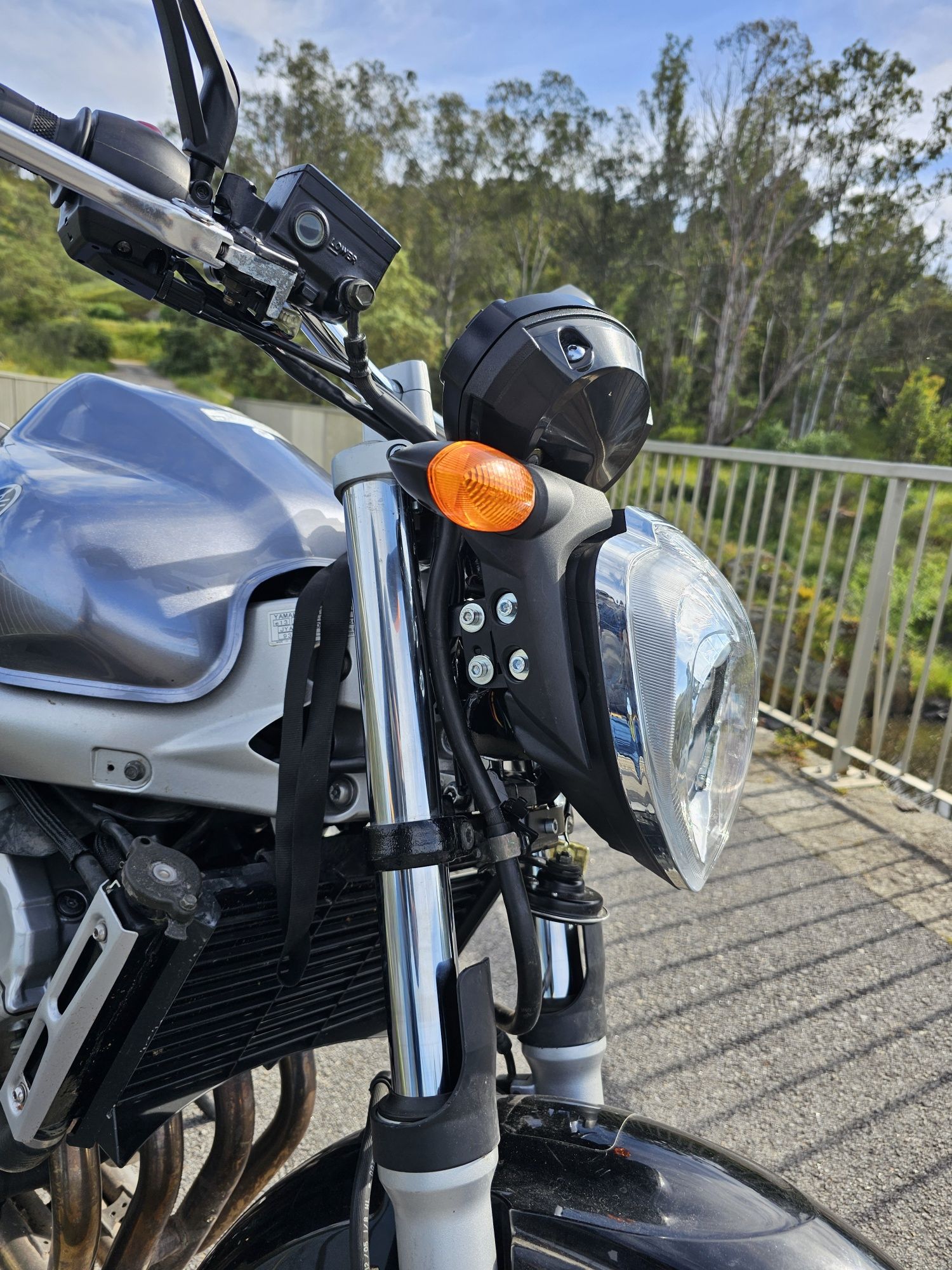 Yamaha Fazer 600
