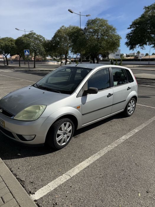 Ford Fiesta 1.25 16v • 114.000 km • Gasolina • Muito estimado