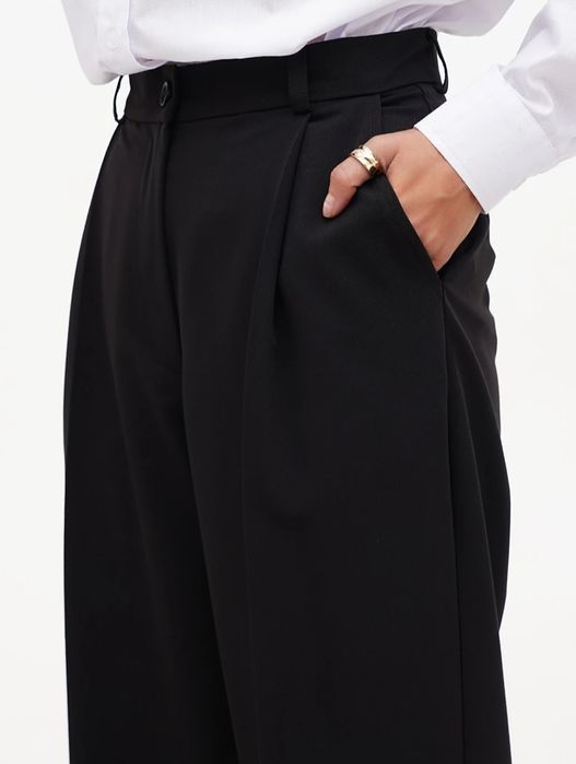 НОВІ Чорні Штани палаццо розмір Л ( kasta design)