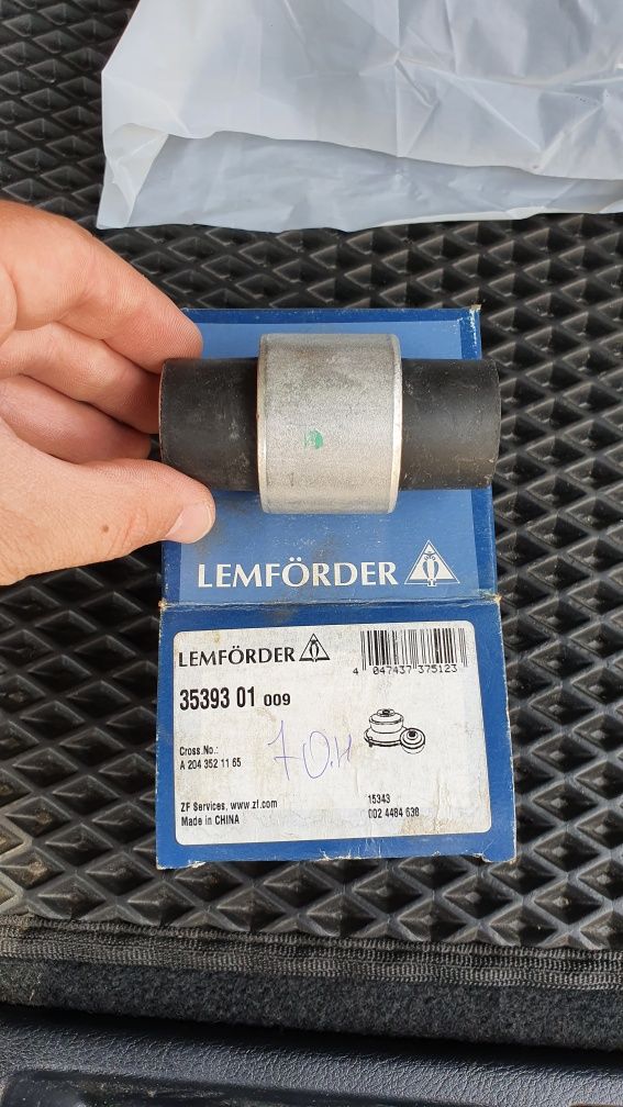 Lemforder 35393 01 Сайлентблок заднього нижнього ричага Mercedes