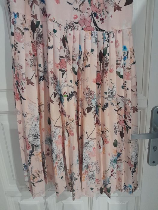 Sukienka  plisowana Reserved 42 rozm