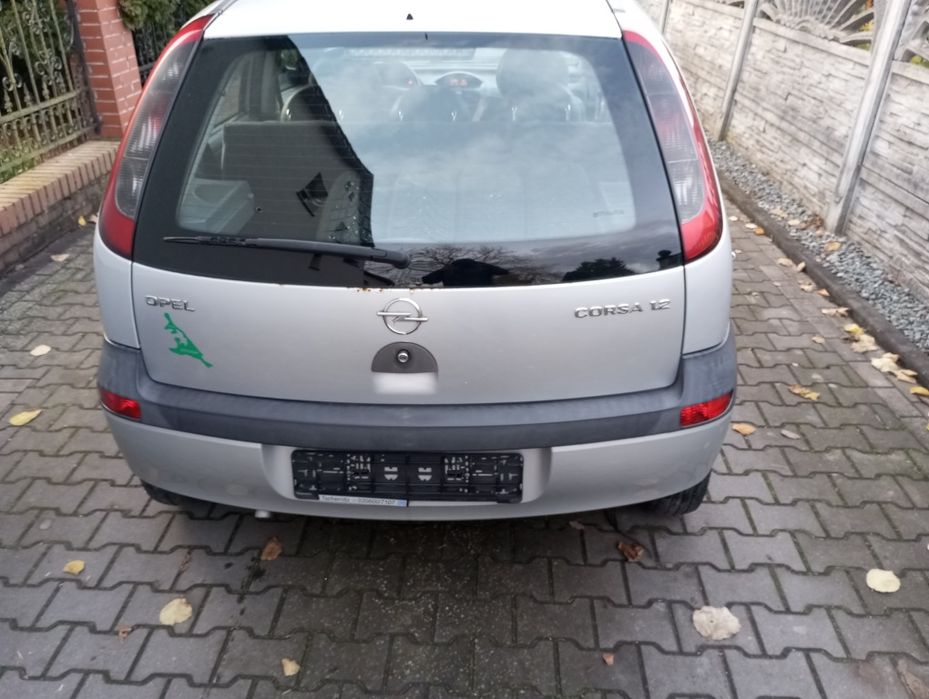 Opel Corsa 1.2 Ben. 2002 rok.