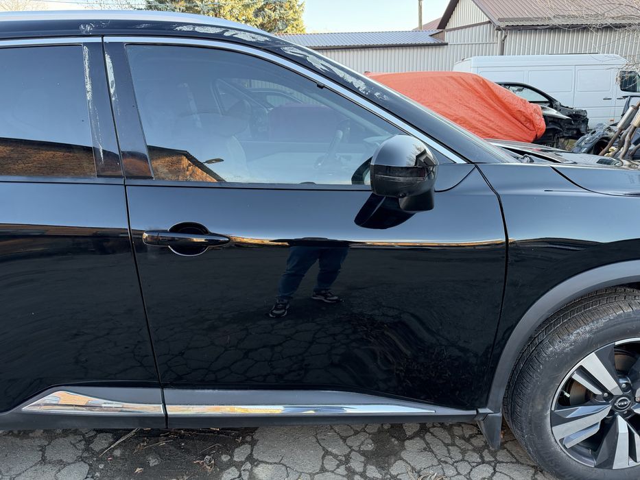 Продам двері Nissan Rogue T33 колір Kh3 чорний