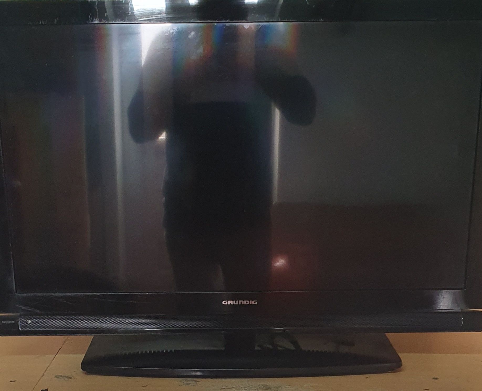 Vendo tv lcd grundig 32 polegadas