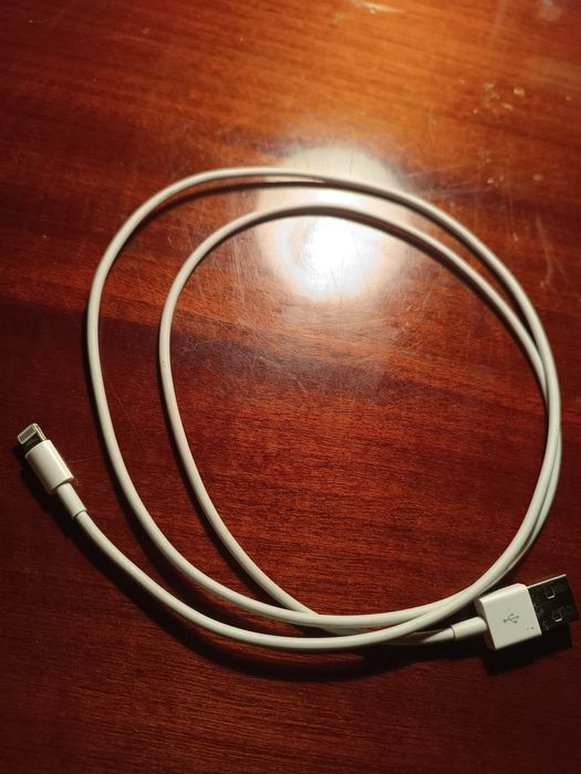 Кабелі різних типів, micro usb, перехідники DIN, тюльпани, AUX, iPhone