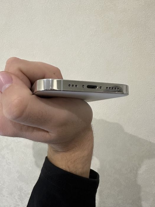 Iphone 12 pro в хорошому стані