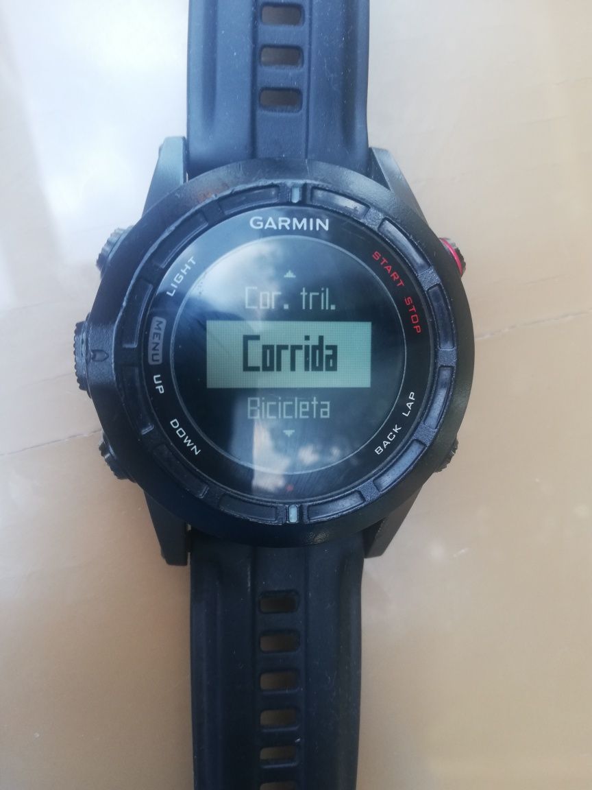 Relógio Garmin fenix 2.