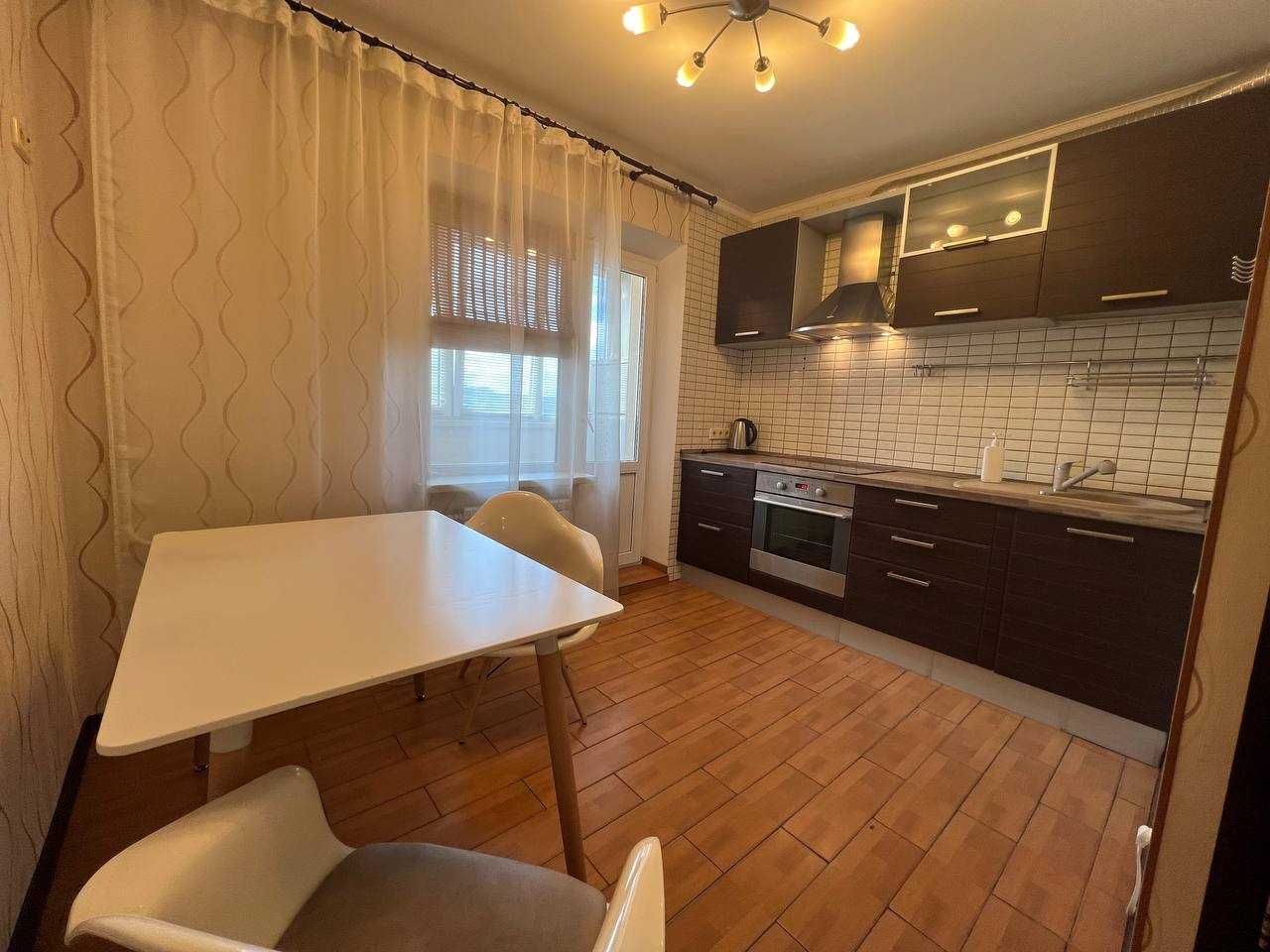 Продаж 2-к квартири Оболонь Автозаводська буд. 81