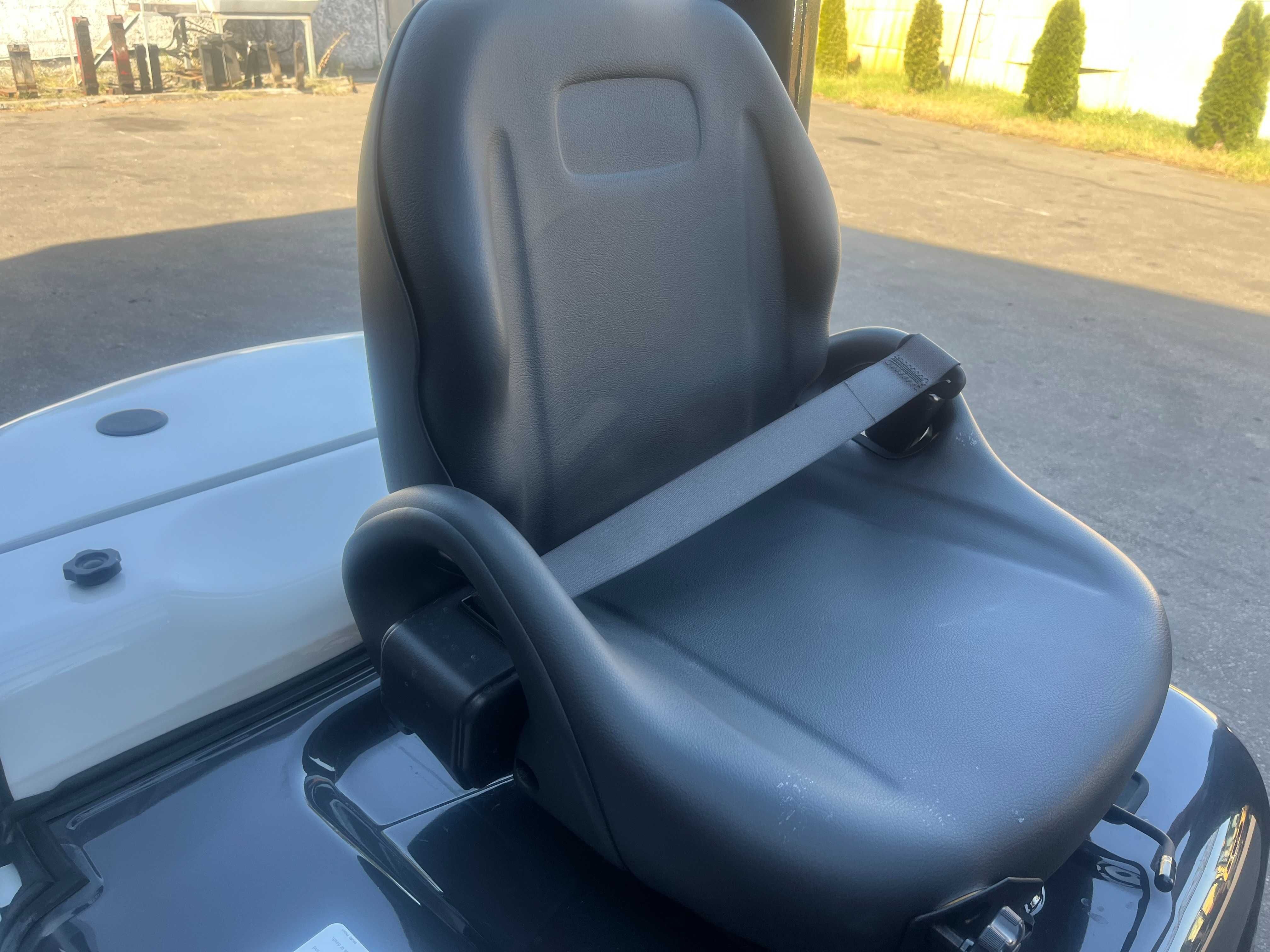 Навантажувач вилковий UNICARRIERS Nissan  FD15 НОВИЙ