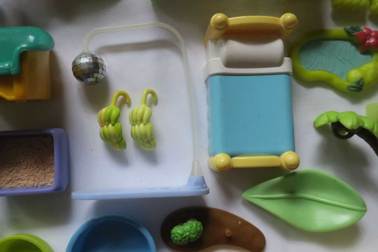 Akcesoria dla Littlest Pet Shop LPS legowisko mebelki łódka itp