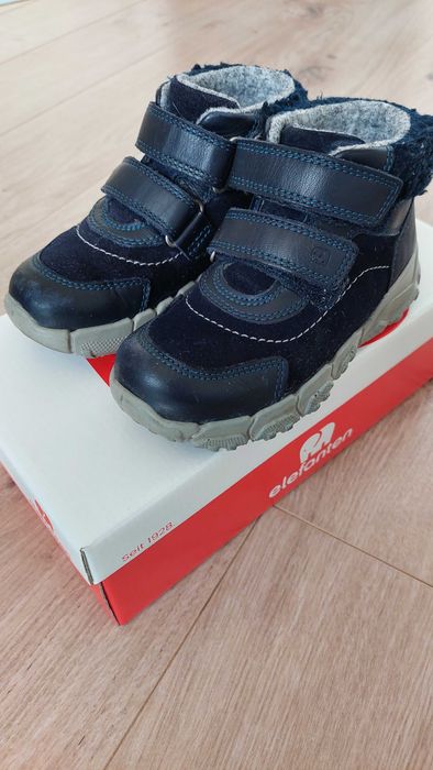 Buty dziecięce rozm. 25