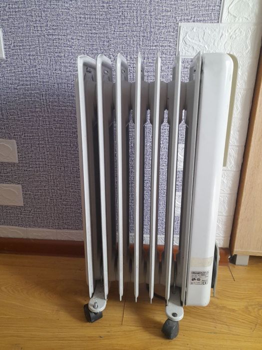 Масляный обігрівач\конвектор delonghi