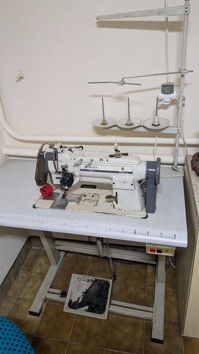 Dwuigłówka Singer, wyłączane igły 212A143AA .