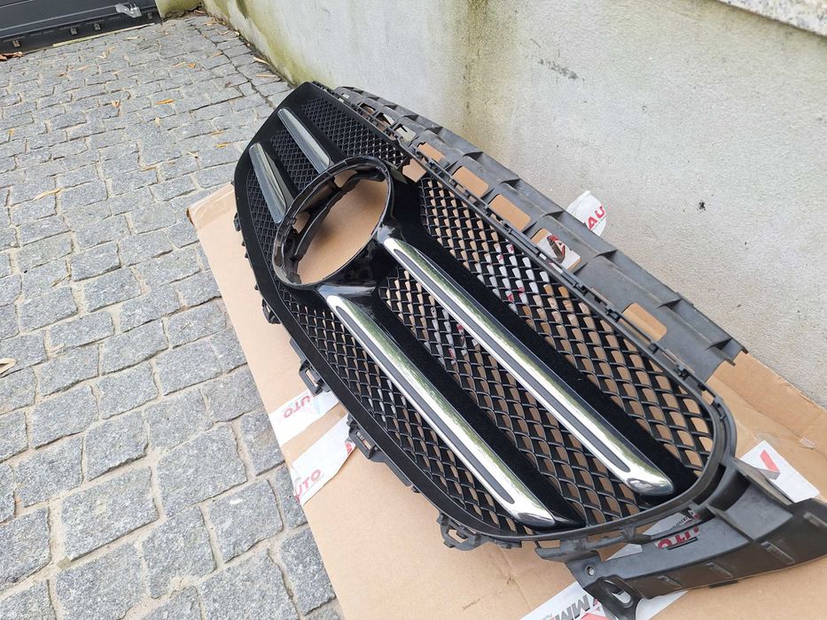 Grelha mercedes classe E