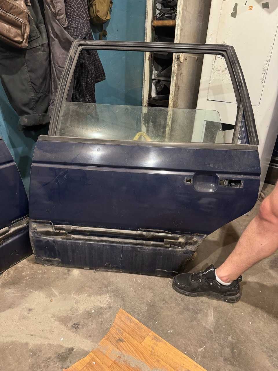 Двери на passat b3