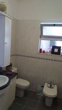 Quarto para alugar Almada com despesas incluídas - 1 caução