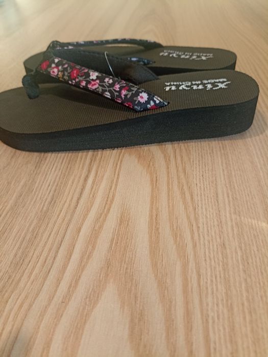 Chinelos de senhora lindos