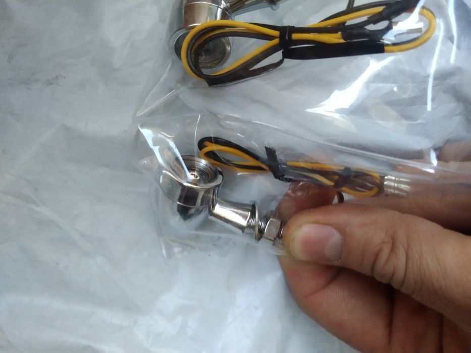 Вказівники поворотів пулі світлодіодні.