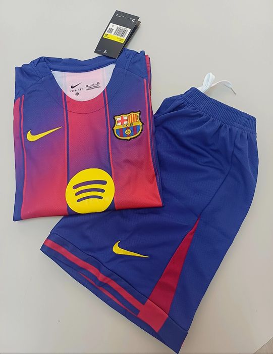 Equipamento criança Barcelona Lamine Yamal