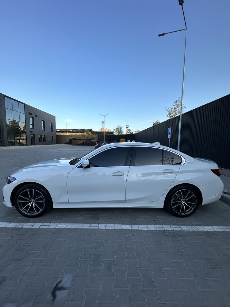 Продам g20 330i