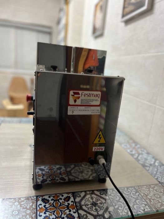 Máquina de salgados Festmaq Genesis duplo recheio plus