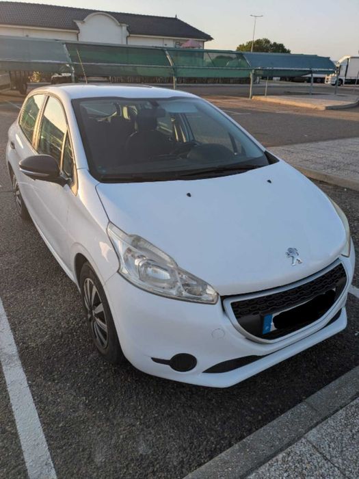 Peugeot 208 1.0 VTi (Gasolina) — 2013
