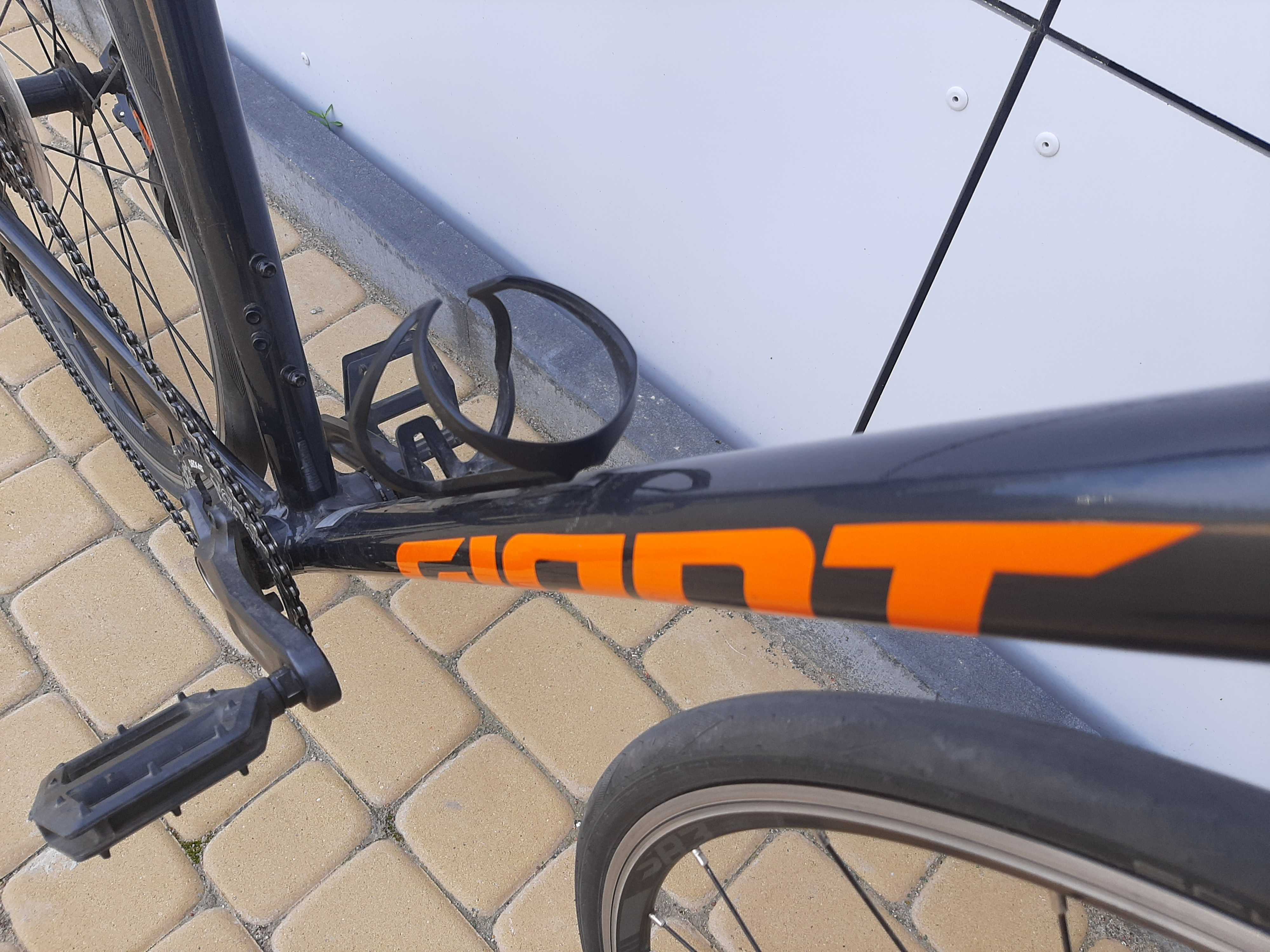 Giant Contend 1 Ultegra Sora Prosta Kierownica 9,3kg rozm. M/L Bstok
