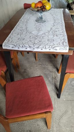 Stół drewniany rozkładany w stylu Vintage