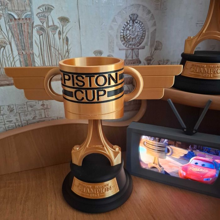 Кубки Поршня Дока Хадсона