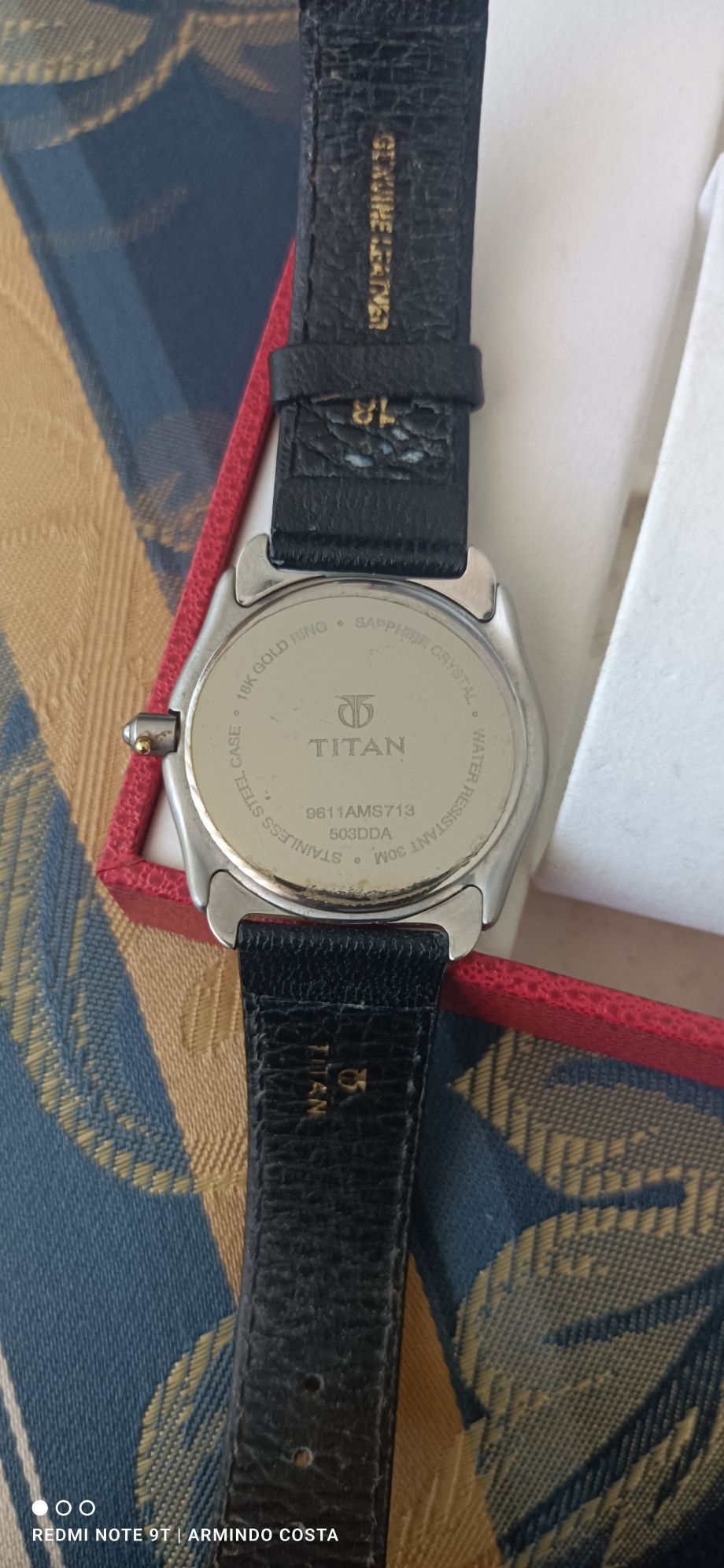 Relógio de homem novo Titan gold ring
