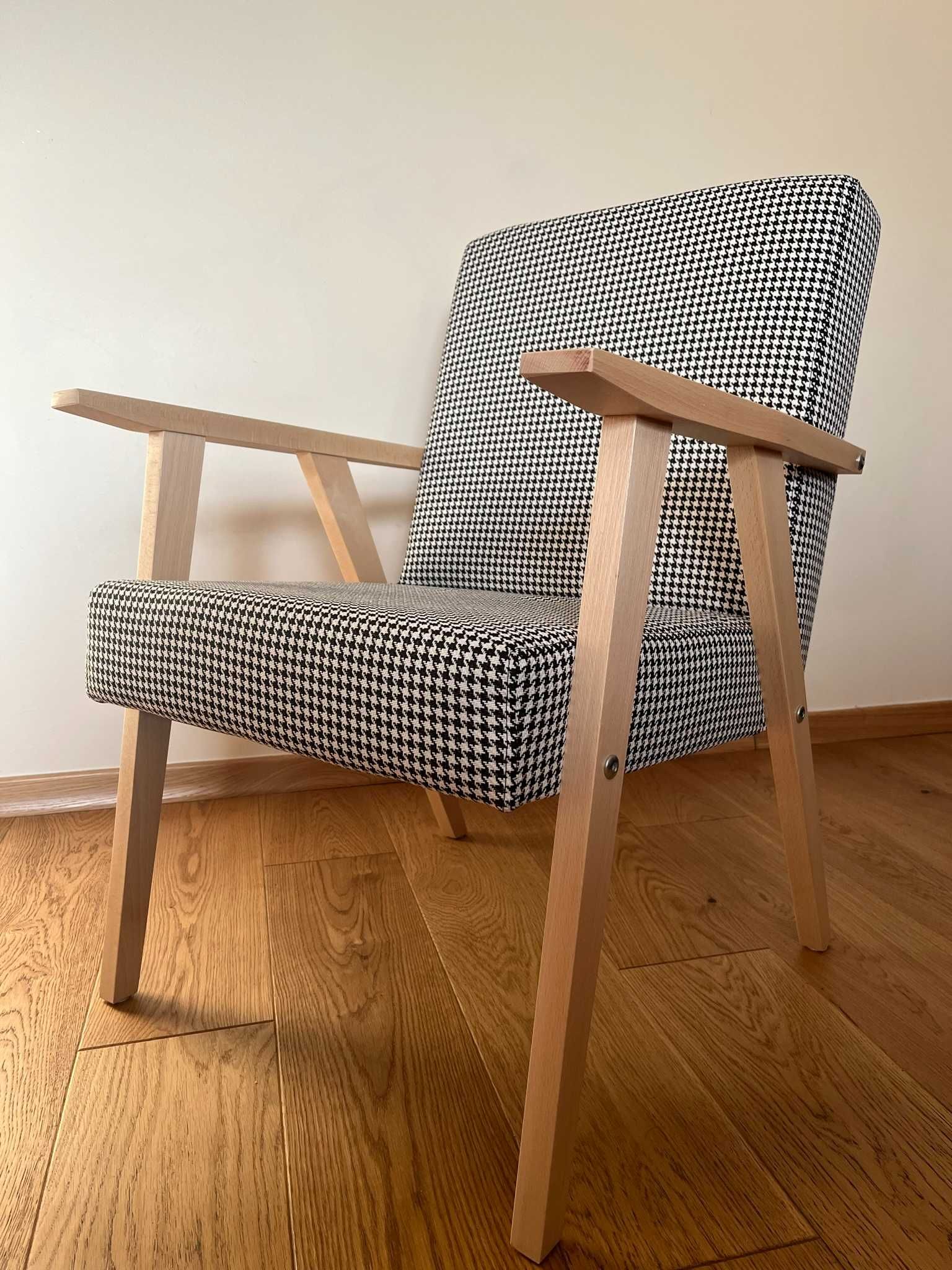 Fotel FOX PRL Lisek Jedynka Klubowy WYBÓR TKANIN! retro chierowski
