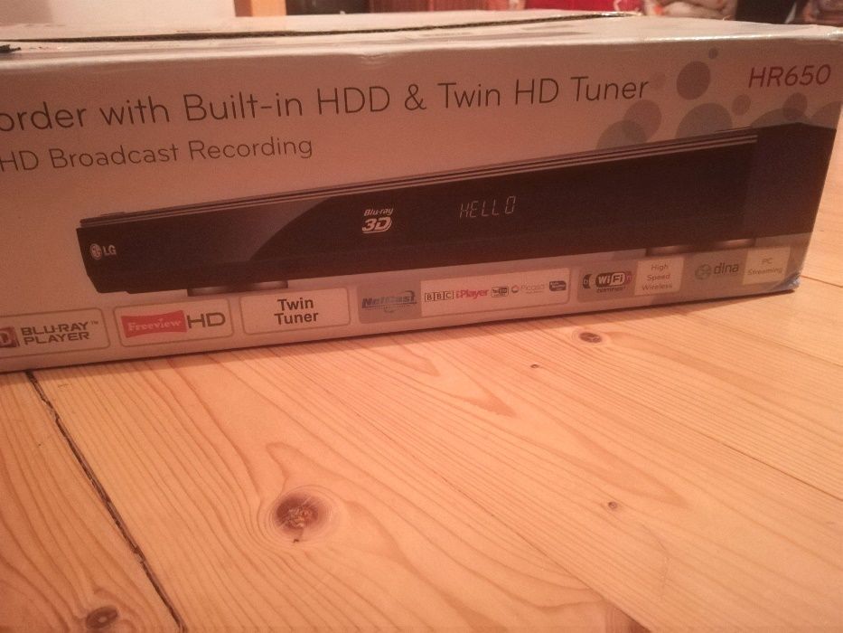 3D Blu-ray DiscTM Recorder with Built-in HDD and Twin HD Tuner HR 650